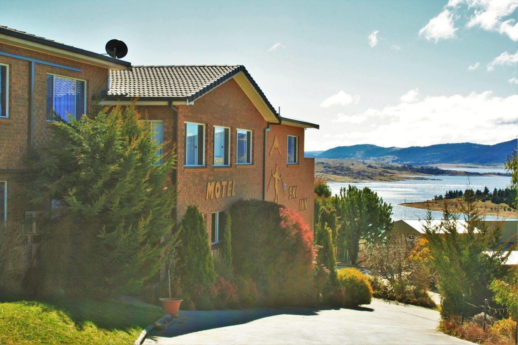 Panorama Jindabyne Motel Екстериор снимка