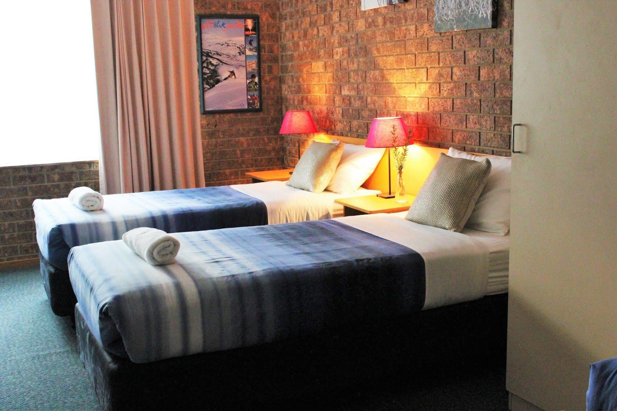 Panorama Jindabyne Motel Екстериор снимка